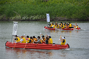 Eボート大会に出場