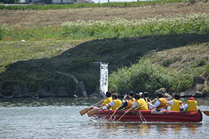 Eボート大会に出場