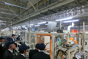 企業による工場見学